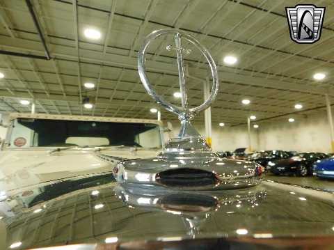 1979 Excalibur Phaeton image 77