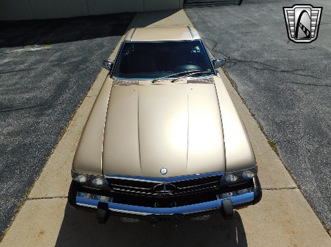 1985 Mercedes-Benz 380 SL image 3