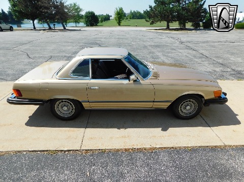 1985 Mercedes-Benz 380 SL image 30