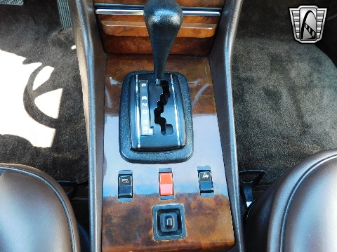 1985 Mercedes-Benz 380 SL image 82