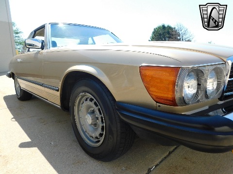 1985 Mercedes-Benz 380 SL image 58