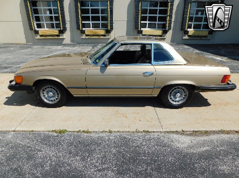 1985 Mercedes-Benz 380 SL image 13