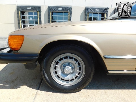 1985 Mercedes-Benz 380 SL image 45