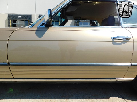 1985 Mercedes-Benz 380 SL image 46