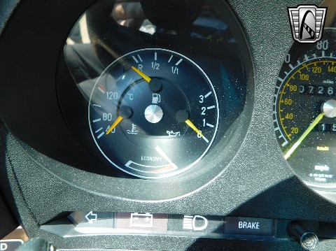 1985 Mercedes-Benz 380 SL image 74