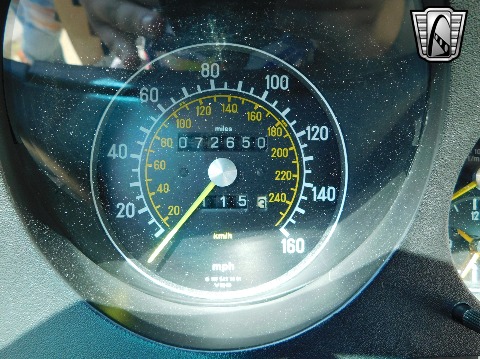 1985 Mercedes-Benz 380 SL image 75