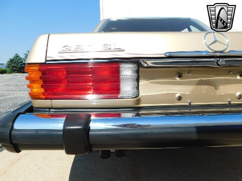 1985 Mercedes-Benz 380 SL image 50