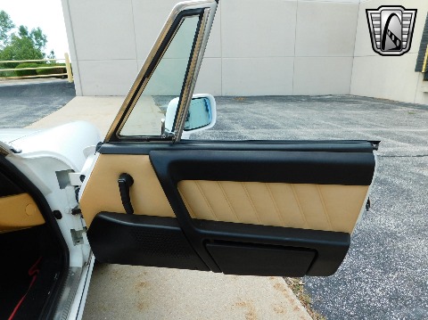 1991 Alfa Romeo Spider image 35