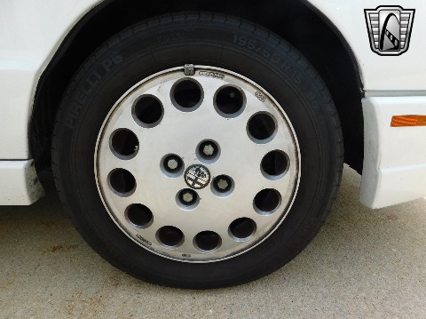 1991 Alfa Romeo Spider image 67