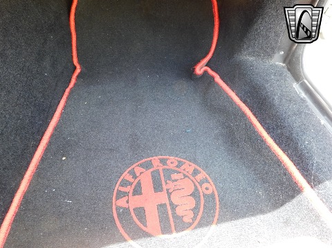 1991 Alfa Romeo Spider image 43