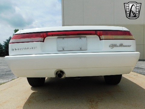 1991 Alfa Romeo Spider image 20