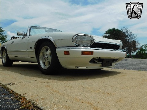 1994 Jaguar XJS image 9