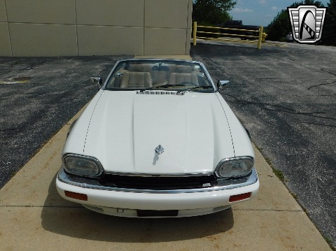 1994 Jaguar XJS image 10