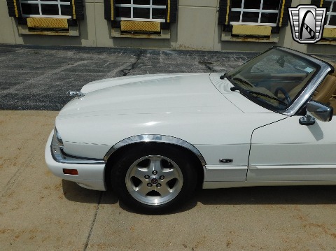 1994 Jaguar XJS image 16