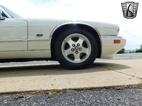1994 Jaguar XJS image 43