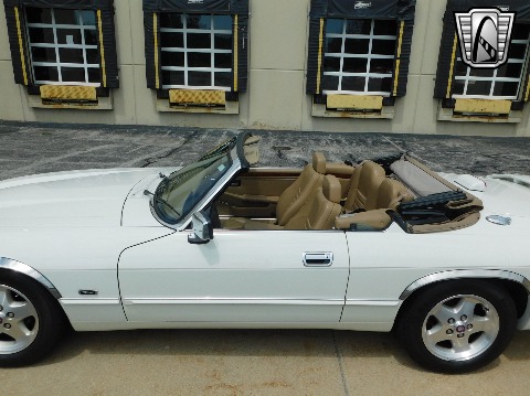 1994 Jaguar XJS image 19