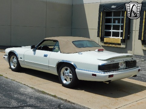 1994 Jaguar XJS image 101