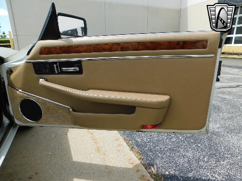1994 Jaguar XJS image 51