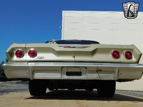 1963 Chevrolet Biscayne image 24