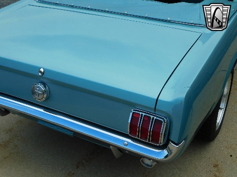 1966 Ford Mustang image 39