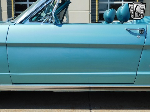 1966 Ford Mustang image 25