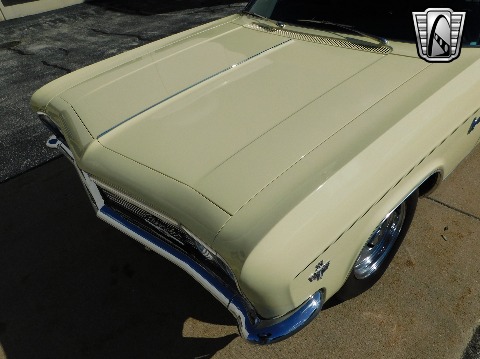 1966 Chevrolet Caprice image 29