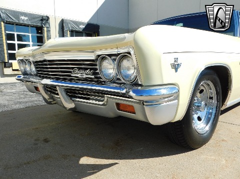 1966 Chevrolet Caprice image 30