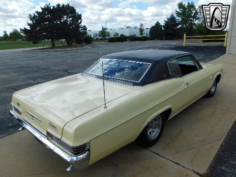 1966 Chevrolet Caprice image 11