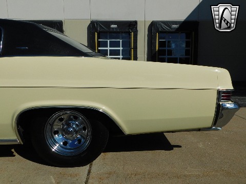 1966 Chevrolet Caprice image 38