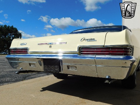 1966 Chevrolet Caprice image 65