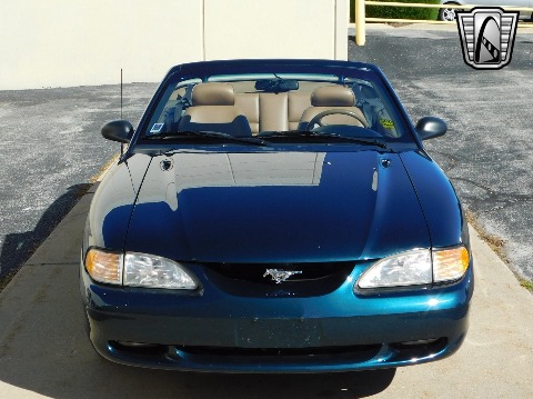 1995 Ford Mustang image 5