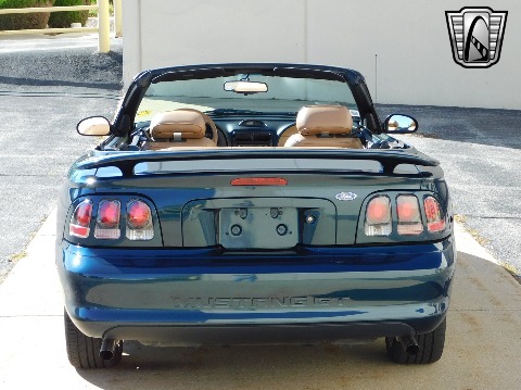 1995 Ford Mustang image 9