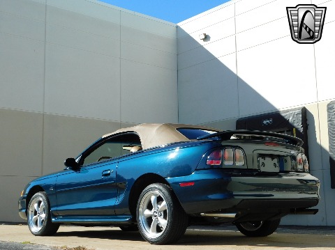 1995 Ford Mustang image 36