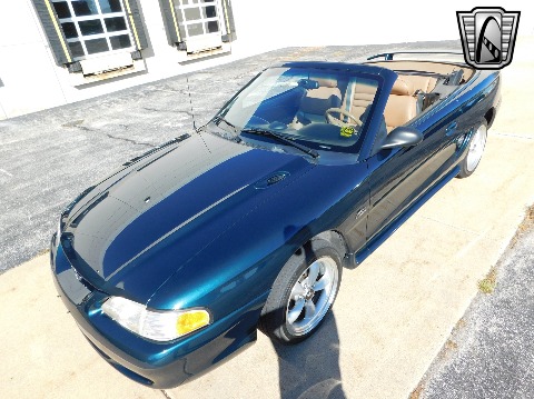 1995 Ford Mustang image 13