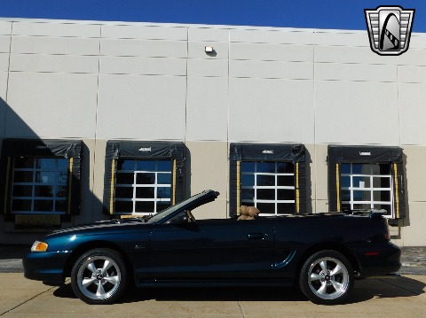 1995 Ford Mustang image 15