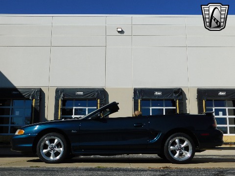 1995 Ford Mustang image 20