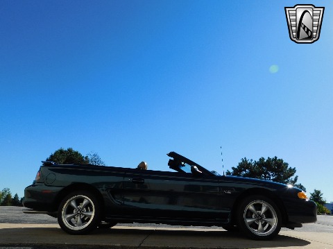 1995 Ford Mustang image 23