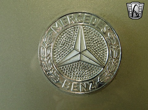 1987 Mercedes-Benz 560SL image 81