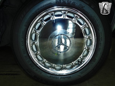 1987 Mercedes-Benz 560SL image 131