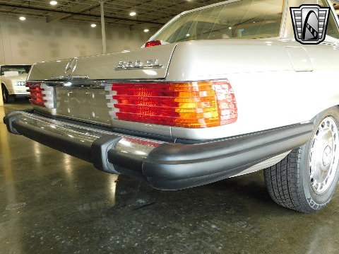 1987 Mercedes-Benz 560SL image 56