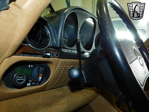 1987 Mercedes-Benz 560SL image 82