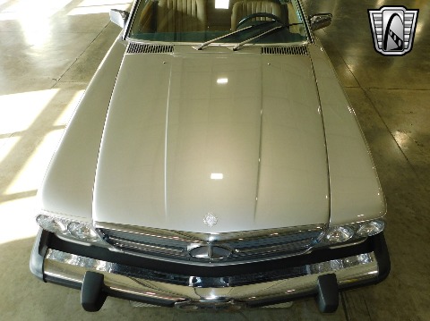 1987 Mercedes-Benz 560SL image 34