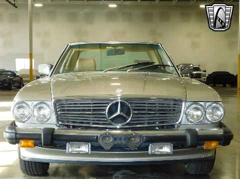 1987 Mercedes-Benz 560SL image 35