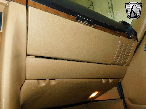 1987 Mercedes-Benz 560SL image 90