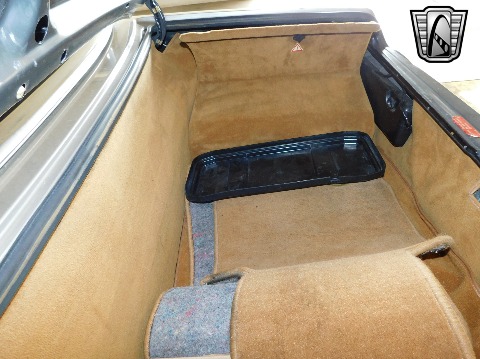 1987 Mercedes-Benz 560SL image 116