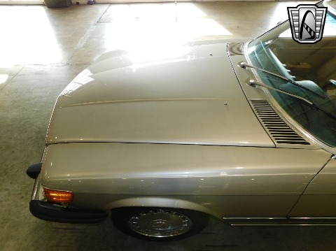 1987 Mercedes-Benz 560SL image 40