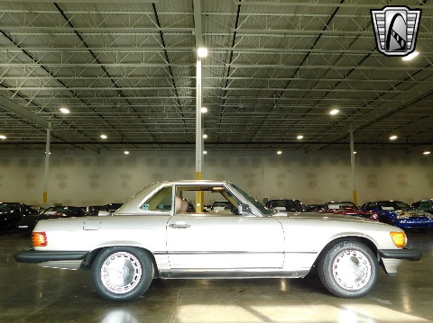 1987 Mercedes-Benz 560SL image 15