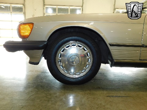 1987 Mercedes-Benz 560SL image 41