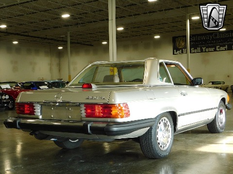 1987 Mercedes-Benz 560SL image 16