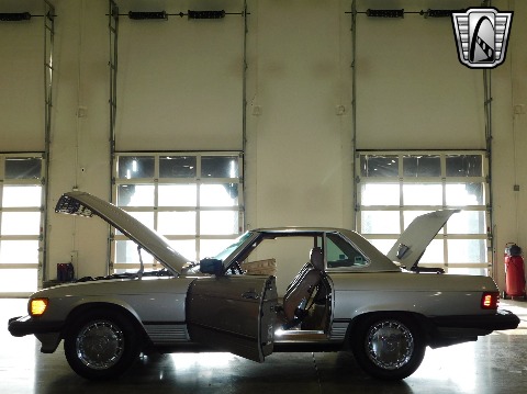 1987 Mercedes-Benz 560SL image 146